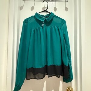 Bloomingdale's Green Boxy Blouse with Peter Pan Collar
